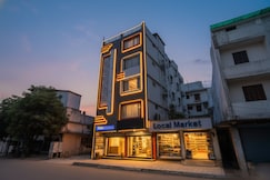 FabHotel Ishtara Auberge - Nr. Yashobhoomi Convention Centre, Delhi