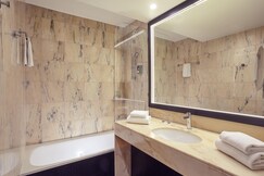 Mercure Paris Saint-Ouen, Val-d'Oise