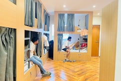 Joeys By The Ganges, Mussoorie