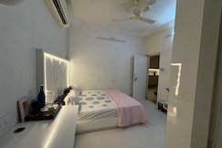 Positive Vibes, Ahmedabad