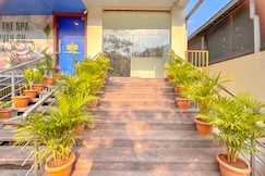 De Classico Hotel - HBR layout, Devanhalli