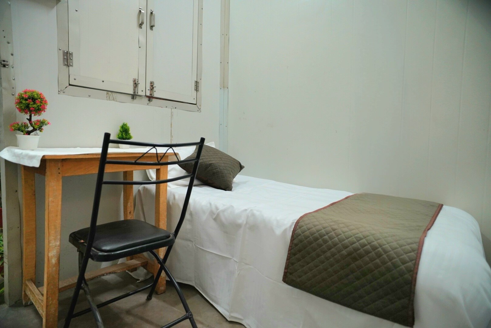 Aggy Home Stay - Tap to explore photos