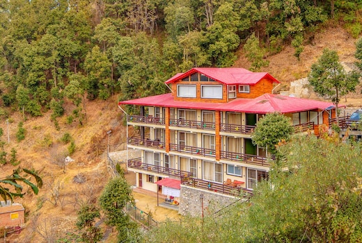 Golden Bliss Cottage - Ramgarh by VEO - Part of StayVista