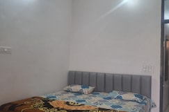 Guruji Homestay Nearby UPES College, Dehradun