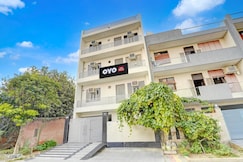 Hotel O Jagdamba Homestay Hotel & Guest House, Greater Noida