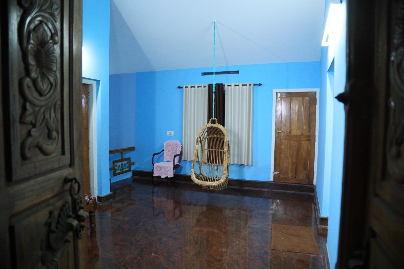 Silver Palace Homestay - Tap to explore photos