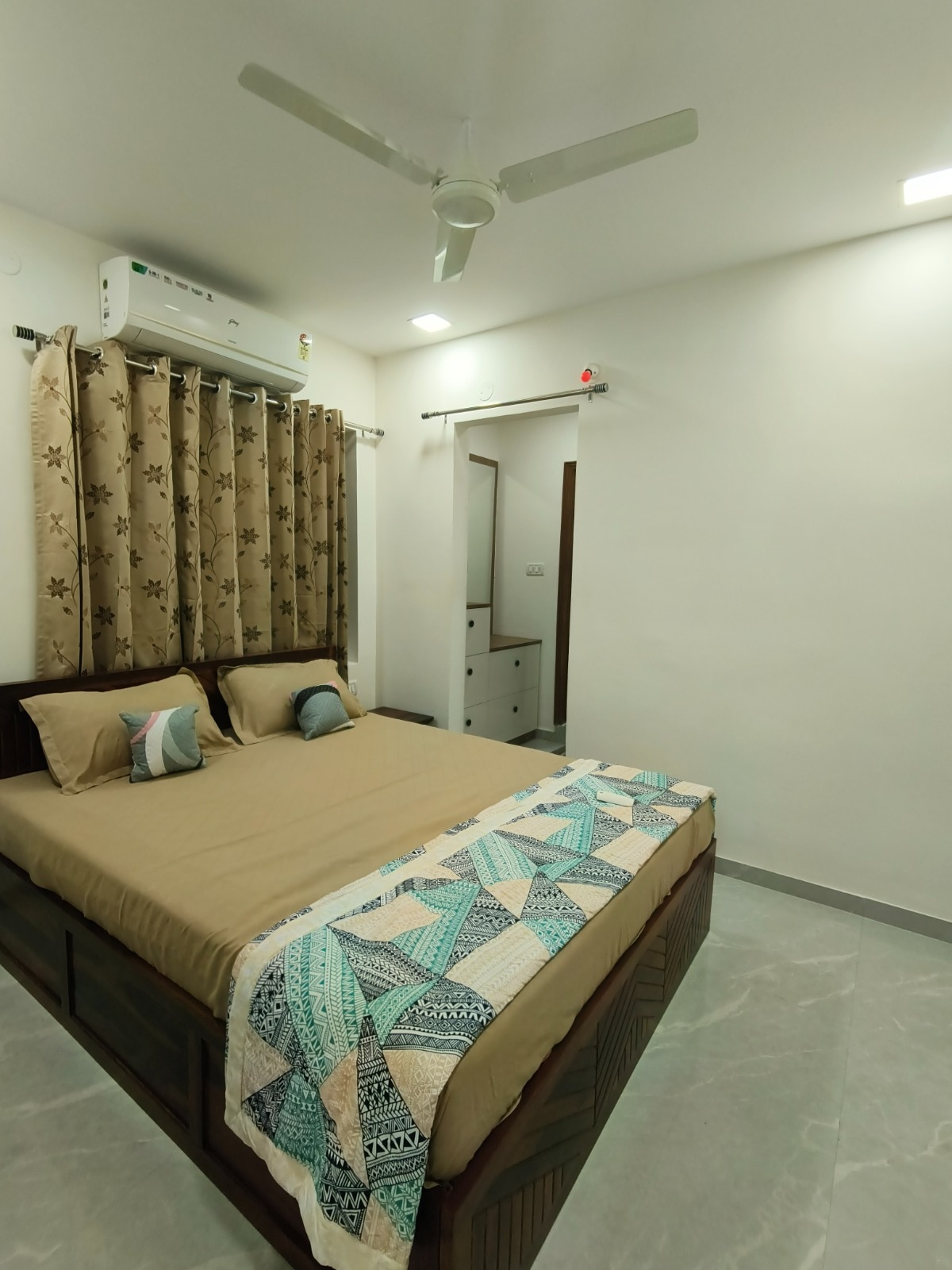 Servostay 2bhk luxury premium in idpl colony - Tap to explore photos