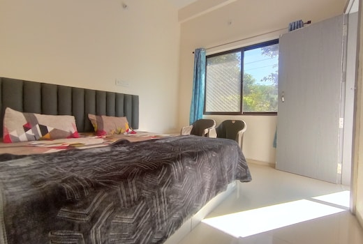 Hotel Pinaki & Homestays