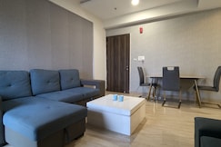 Sunset Studio Vrindavan, Vrindavan