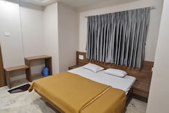 NEST INN LODGING, Tuljapur