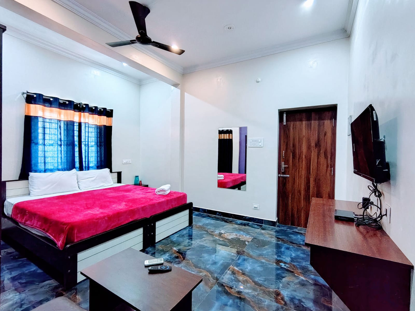 BYB Boutique Hotel - Tap to explore photos