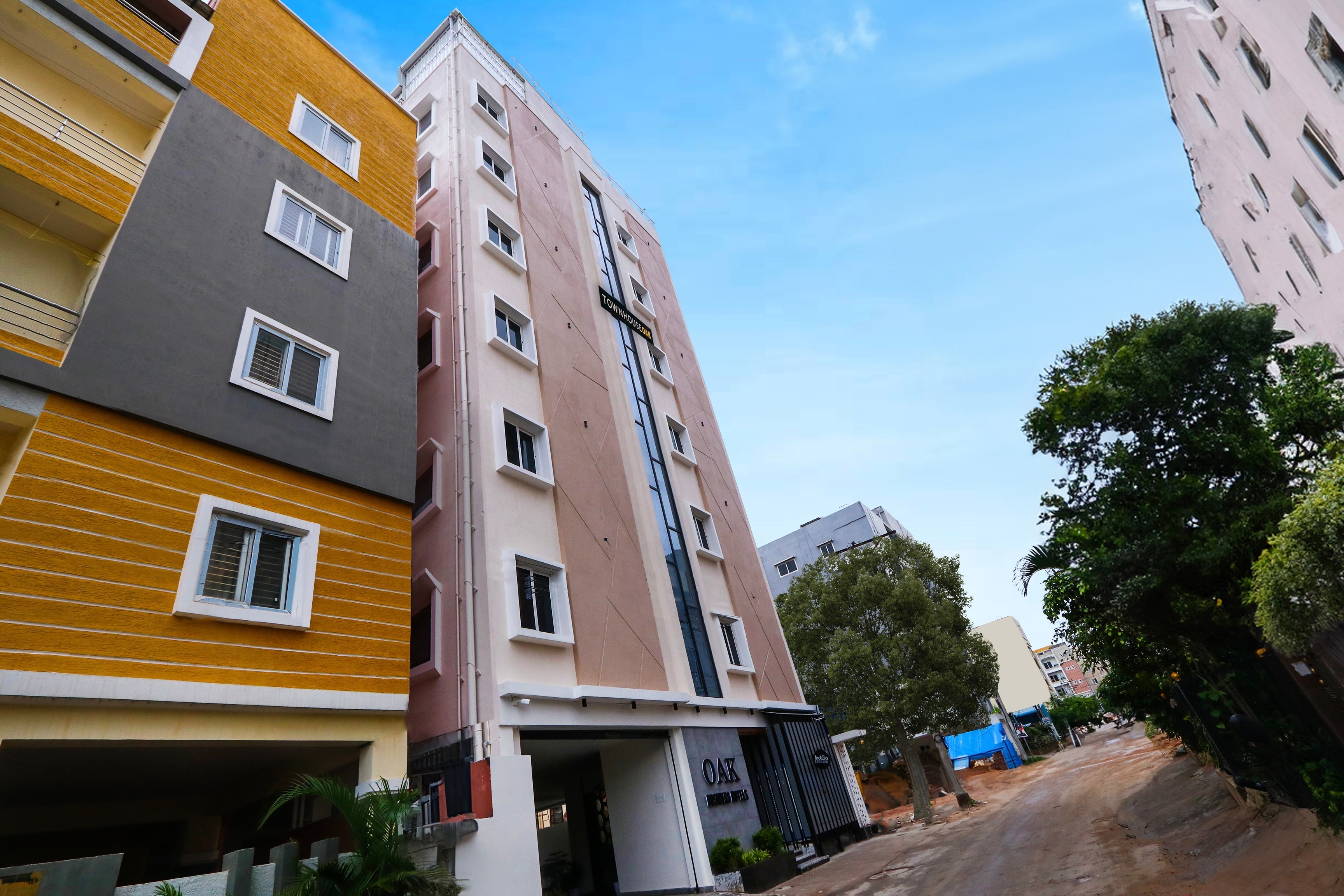 Townhouse OAK INDIGO BUSINESS HOTELS - Tap to explore photos
