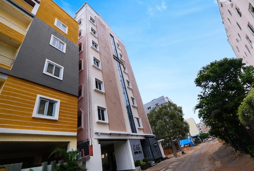 Townhouse OAK INDIGO BUSINESS HOTELS