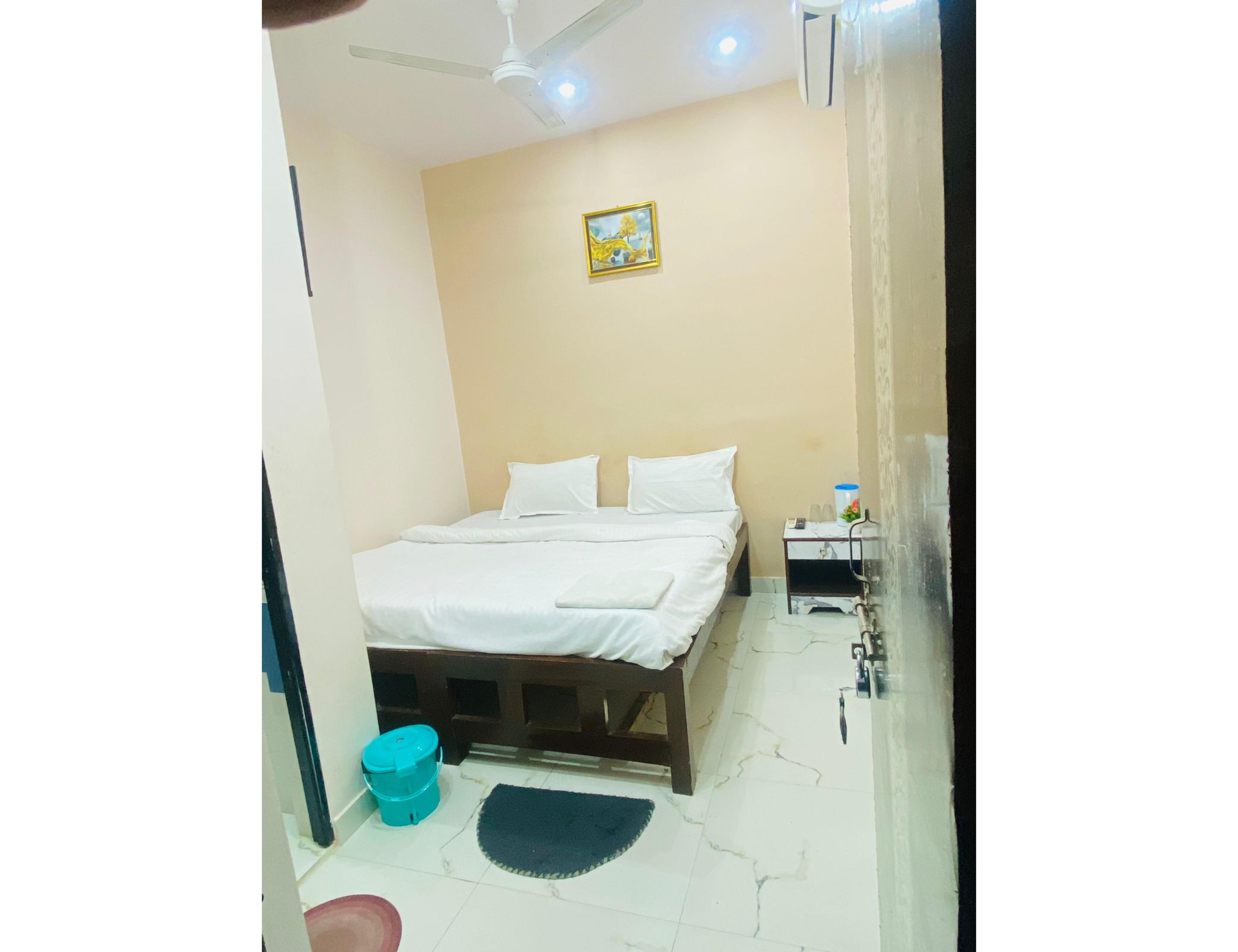 Aditya Homestay BNB - Tap to explore photos