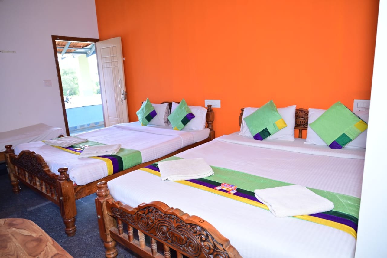 Siri Vismaya Homestay - Tap to explore photos
