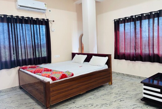 Hotel Aman Residency & Restaurant