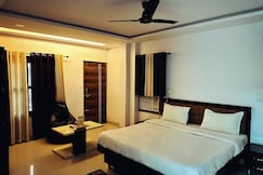 Hotel Pink Paradise, Gorakhpur