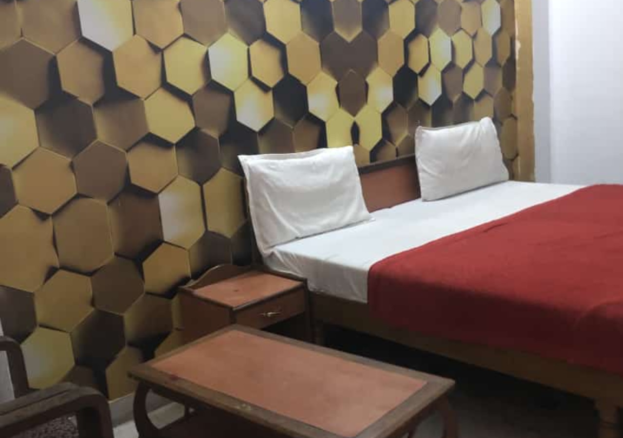 Shri Chitra Residency - Tap to explore photos