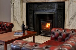 Belvilla Crewe Arms Hotel, Cheshire East