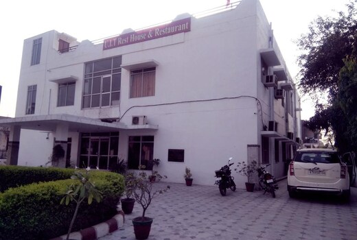 U.I.T. REST-HOUSE & RESTAURANT 