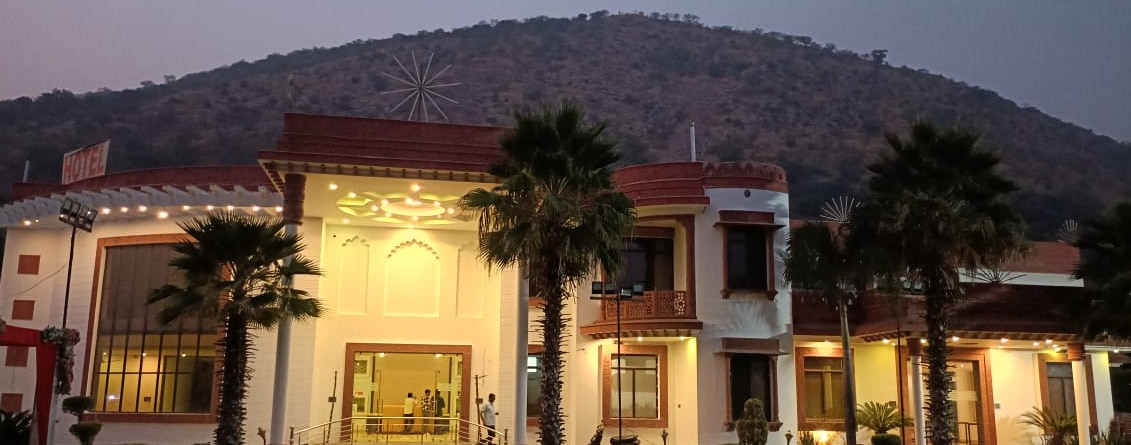 Hotel Royal Krishna Garden - Tap to explore photos