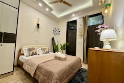 The Comfort Cove 1BHK Near IGI Airport Yashobhoomi, Gurgaon