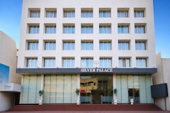Hotel Silver Palace, Jalgaon