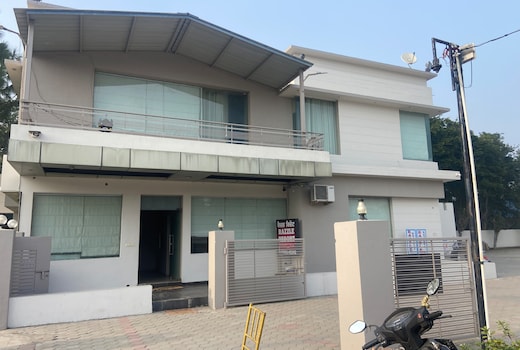 Aspire Razzle Villa