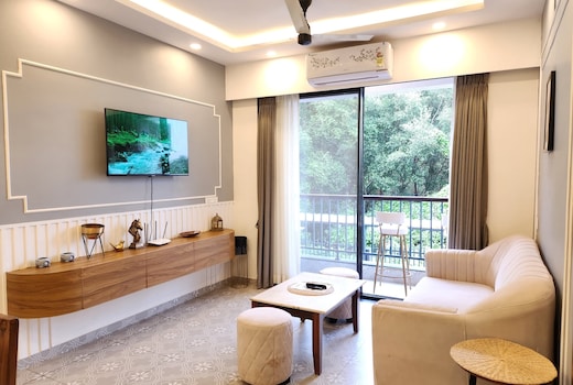 Elegant 2BHK Apartment I Candolim Goa A108