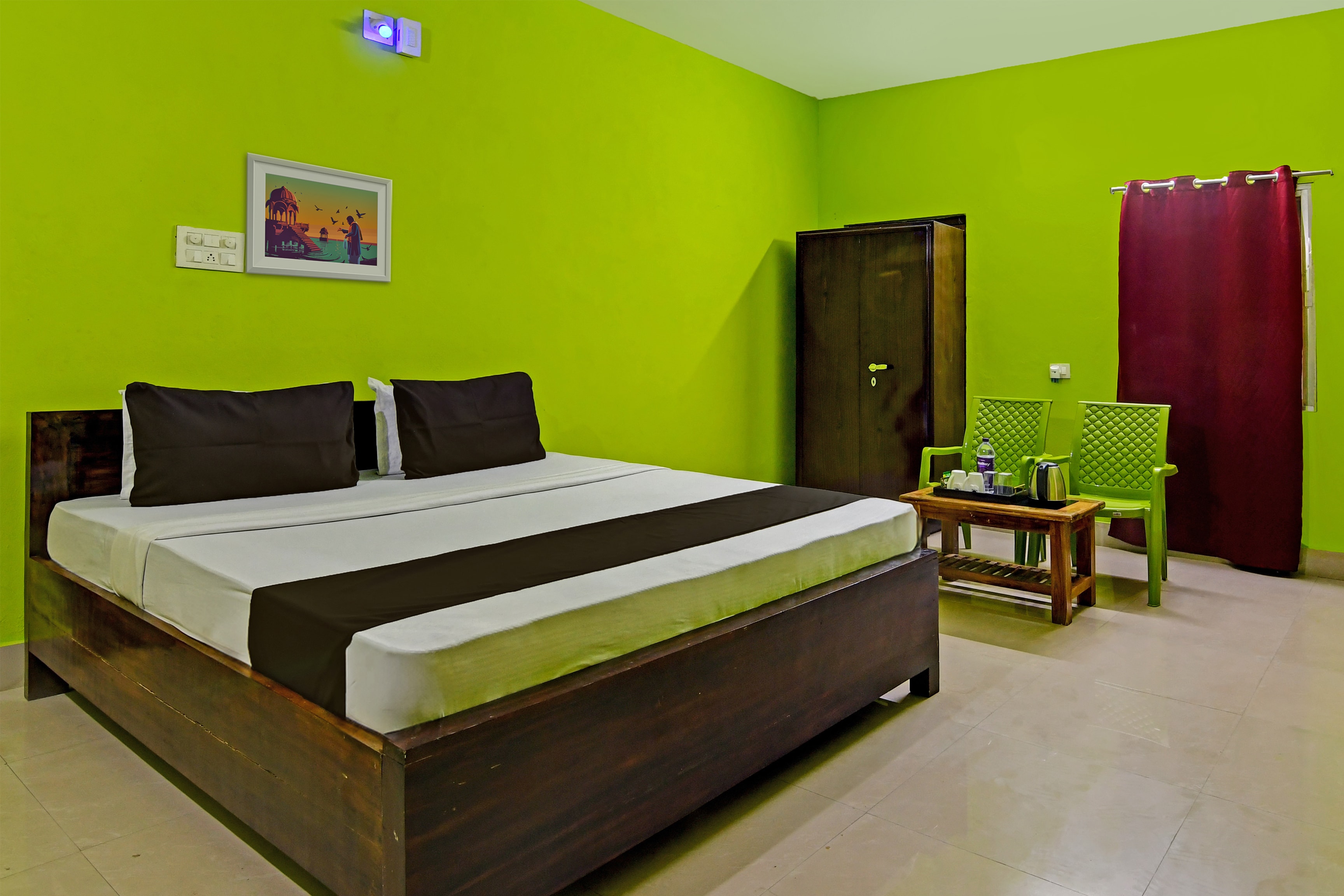 Super Hotel O Khushi Guest House - Tap to explore photos