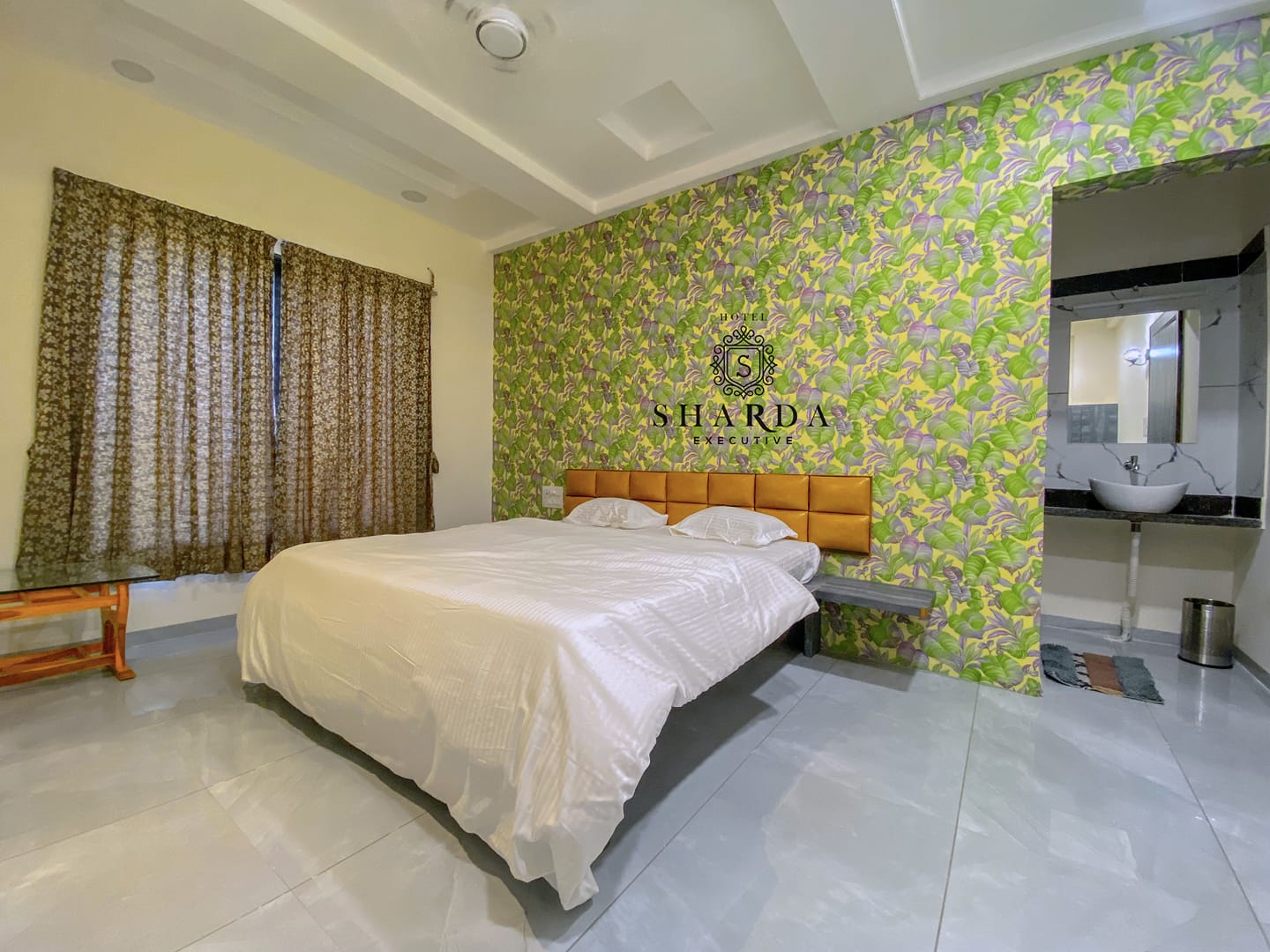 Hotel sharda executive - Tap to explore photos