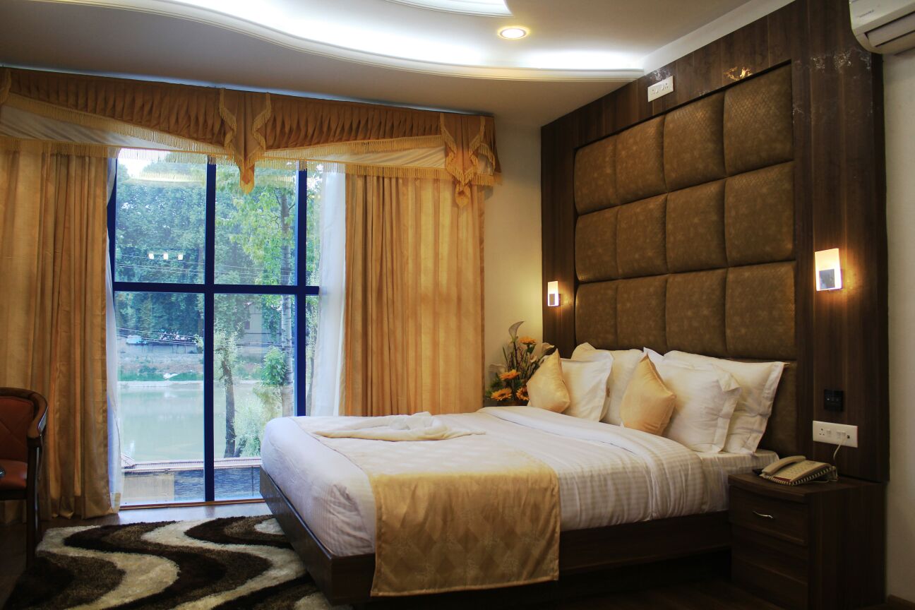 Mannat Resorts Srinagar - Tap to explore photos