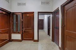 SPOT ON Alakh Kashi Homestay, Varanasi