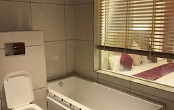Jacuzzi