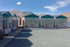 Namtso Wooden Cottage | Rooms in a Homestay, Pangong