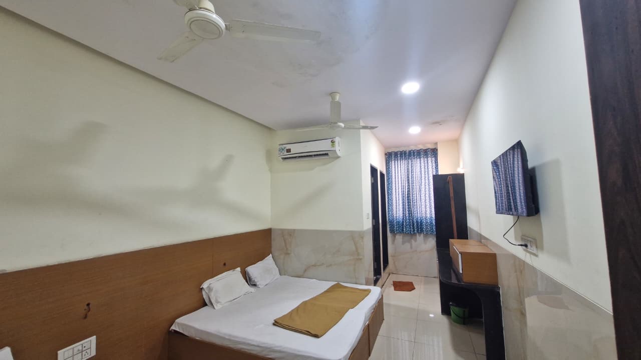 R K Hotel 4