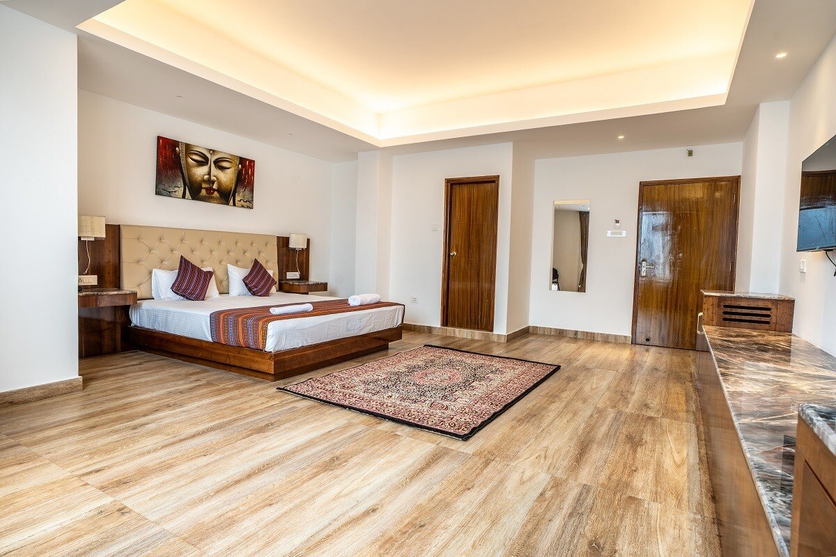 HOTEL PADMASHREE PREMIER - Tap to explore photos