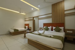 HOTEL DECENT, Becharaji