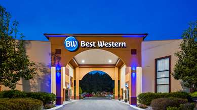 Best Western Richland Inn & Suites - Tap to explore photos