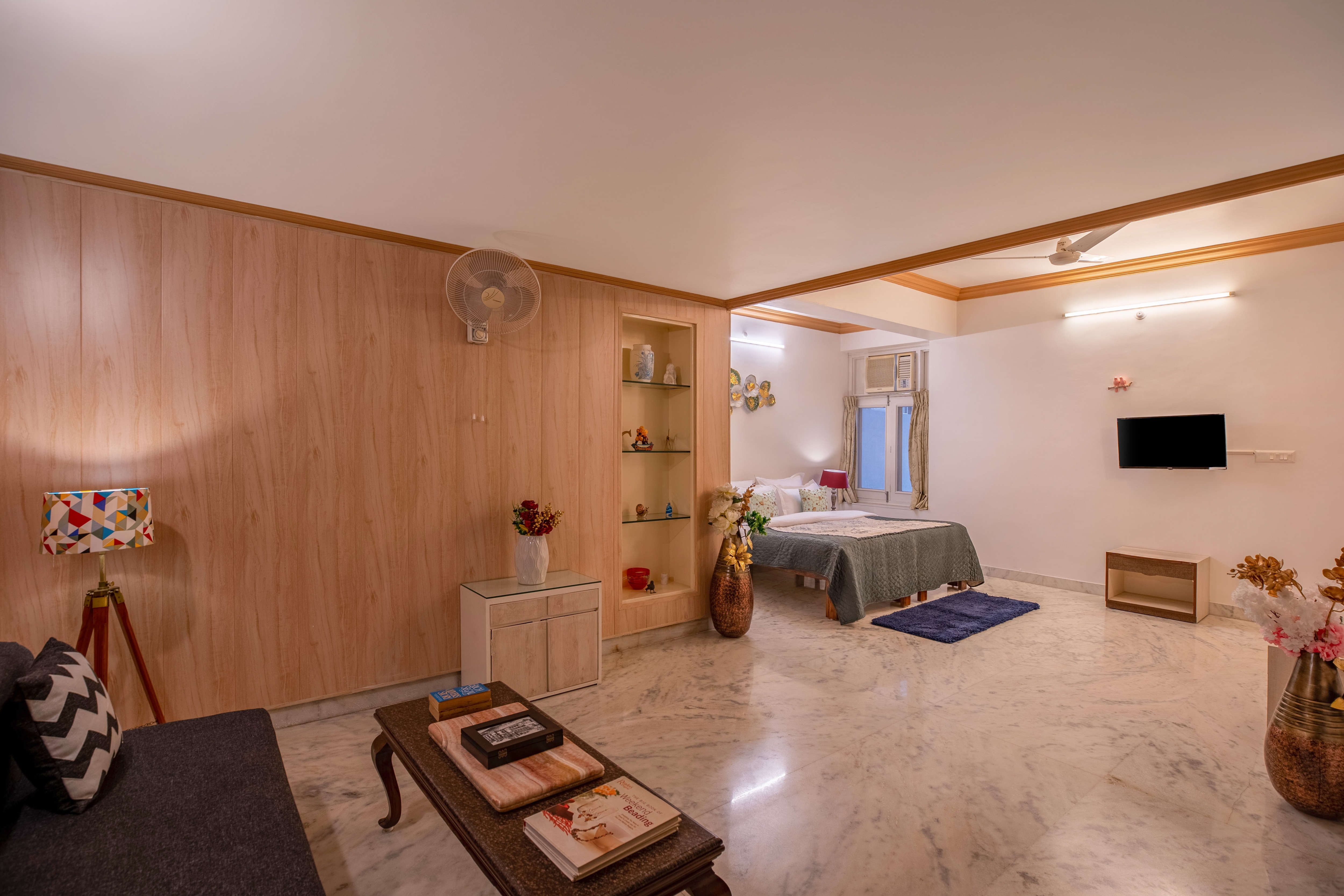 Hill Villa Signature Suites - Tap to explore photos