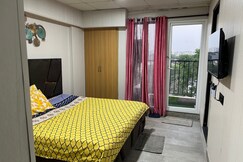 Cozy Stay for 3 Near Chandigarh Airport Clean, Mohali