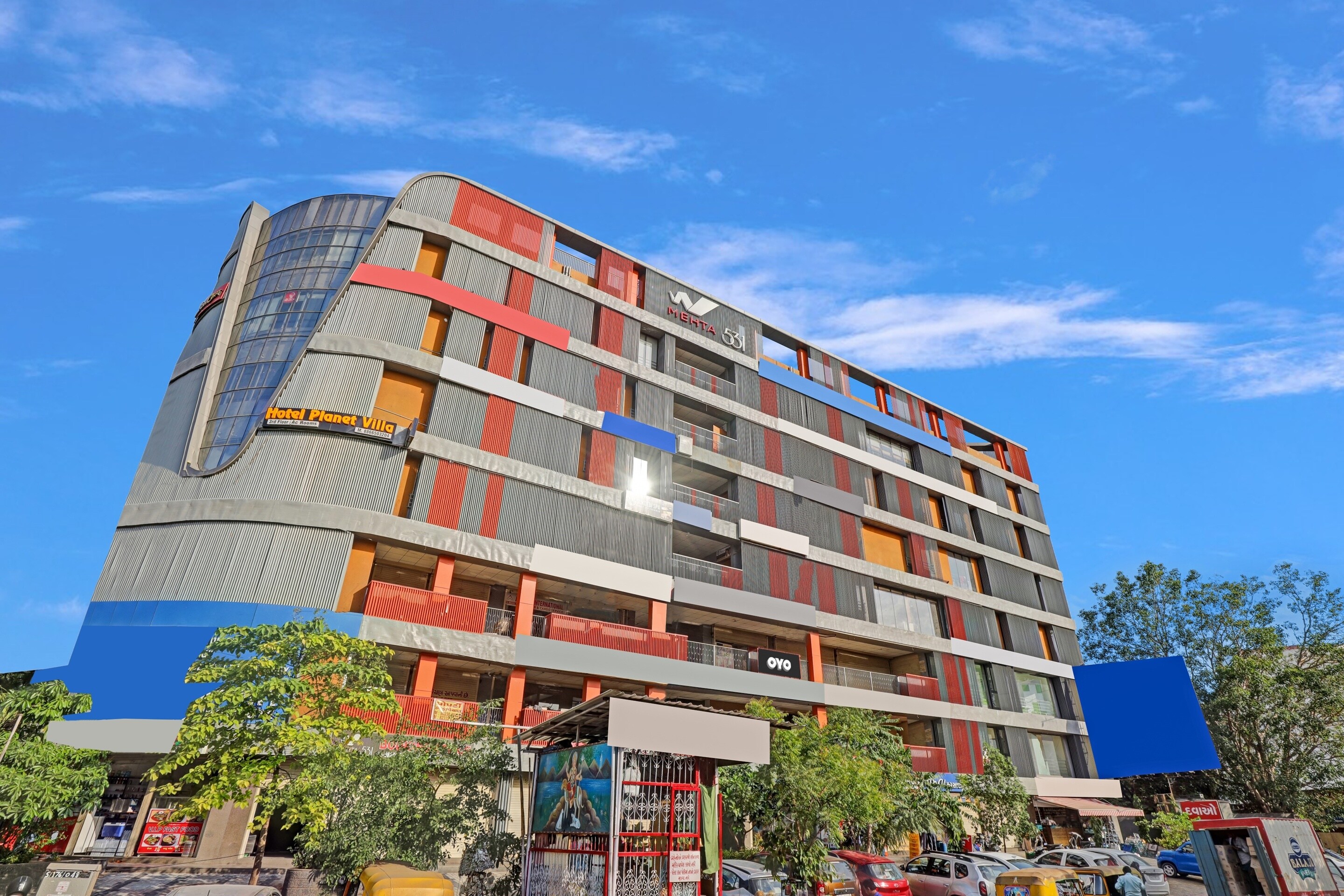 Hotel O Planet Villa Income Tax Office Bus stand - Tap to explore photos