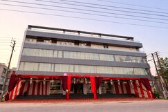 Hotel The Royal Knot, Kanpur