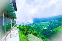 Pristine mountain lodge, Kandaghat