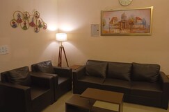 Viras Luxury Homestay, Lucknow
