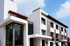 Moon And Mars Resort, Kanpur