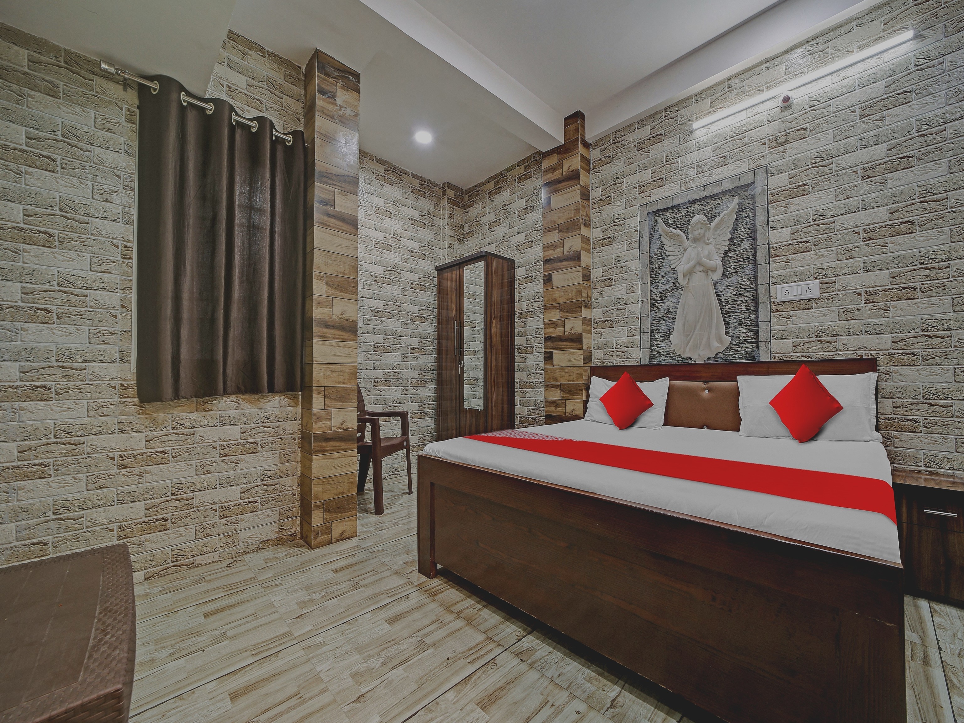 Hotel O Tamanna Palace - Tap to explore photos