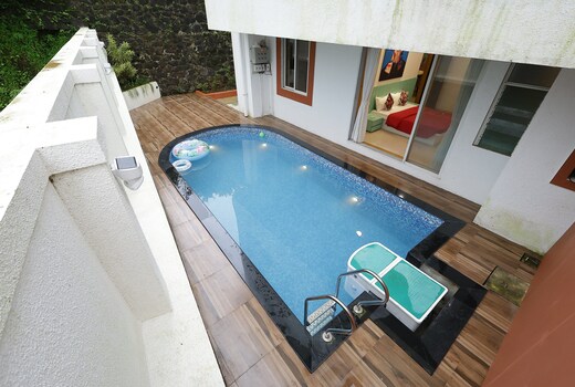 LV   The Luxury 4 BHK Villa