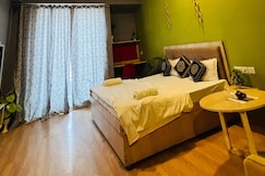 The Forest stays | studio apt at gaur City mall, Greater Noida