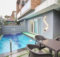 Swimming Pool 1
